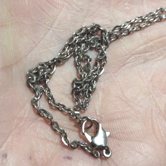 AEROPOSTALE BRASS-TONE OWL AND UNBRANDED SILVER-TONE OWL PENDANT NECKLACES - Picture 7 of 15